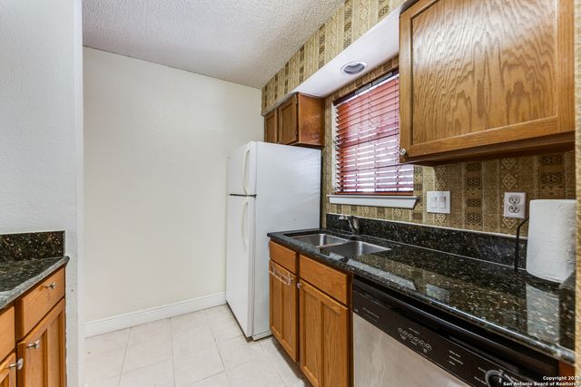 13018 Heimer Rd Apt 210, San Antonio, TX 78216