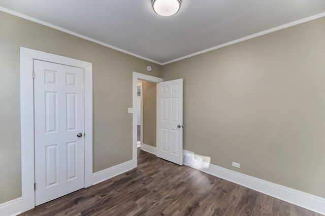 204 S 16th Avenue, Maywood, IL 60153