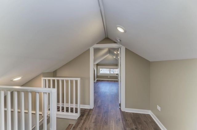 204 S 16th Avenue, Maywood, IL 60153