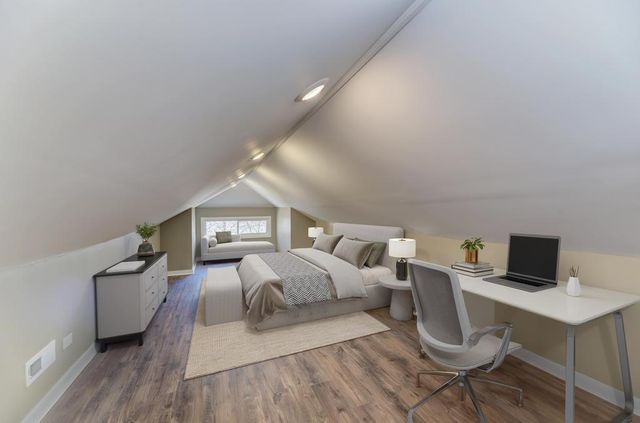 204 S 16th Avenue, Maywood, IL 60153