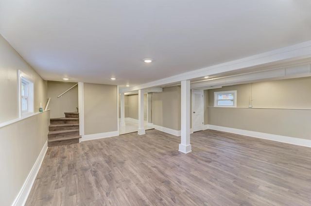 204 S 16th Avenue, Maywood, IL 60153