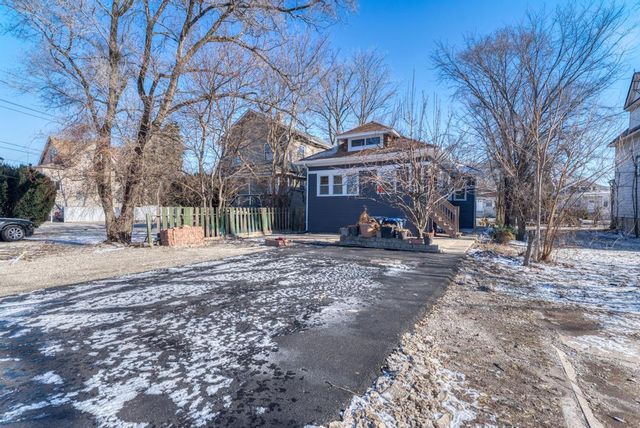 204 S 16th Avenue, Maywood, IL 60153