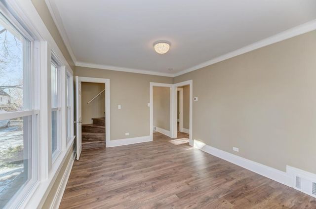 204 S 16th Avenue, Maywood, IL 60153