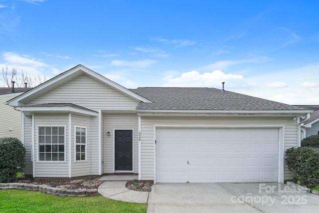 524 Lightspun Lane, Charlotte, NC 28216