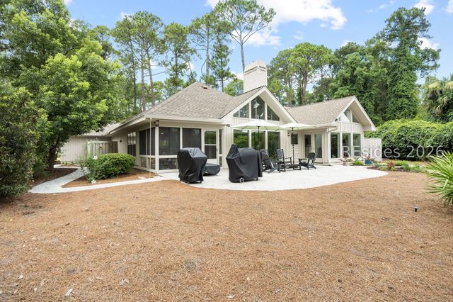 9 Wild Holly Ct, Hilton Head Island, SC 29926