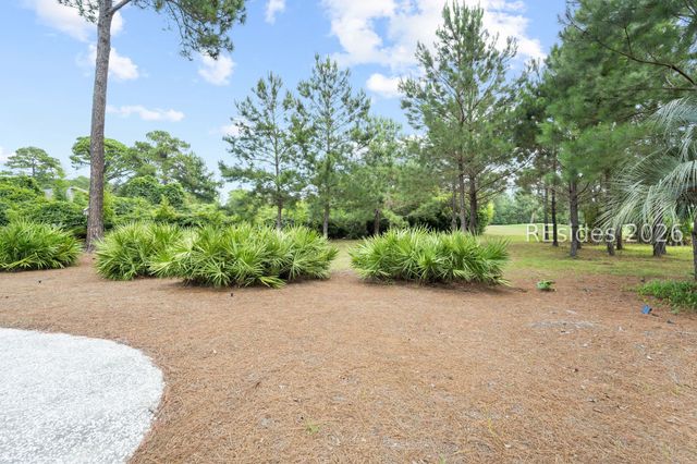 9 Wild Holly Ct, Hilton Head Island, SC 29926
