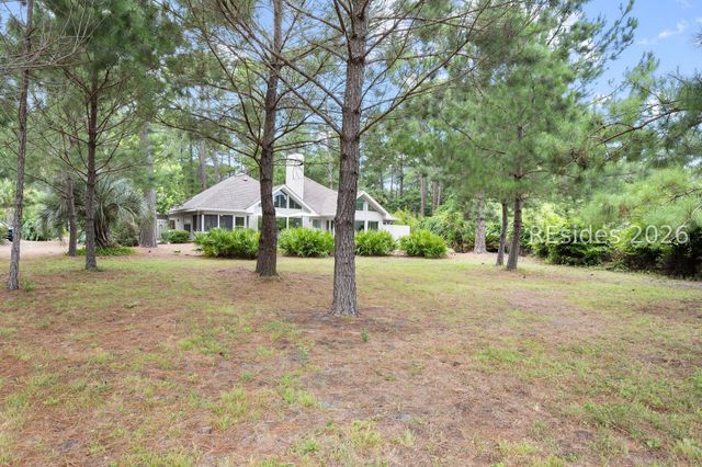 9 Wild Holly Ct, Hilton Head Island, SC 29926