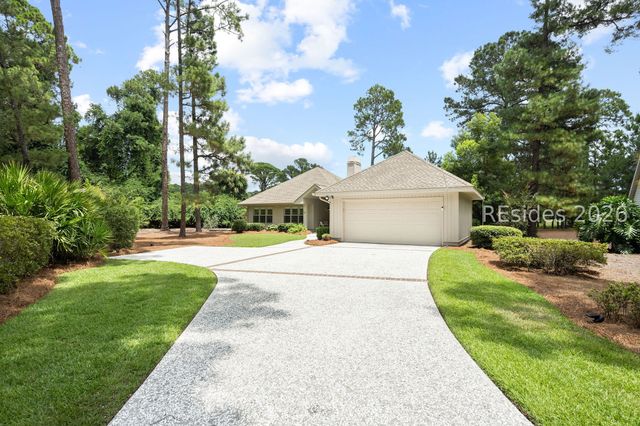 9 Wild Holly Ct, Hilton Head Island, SC 29926