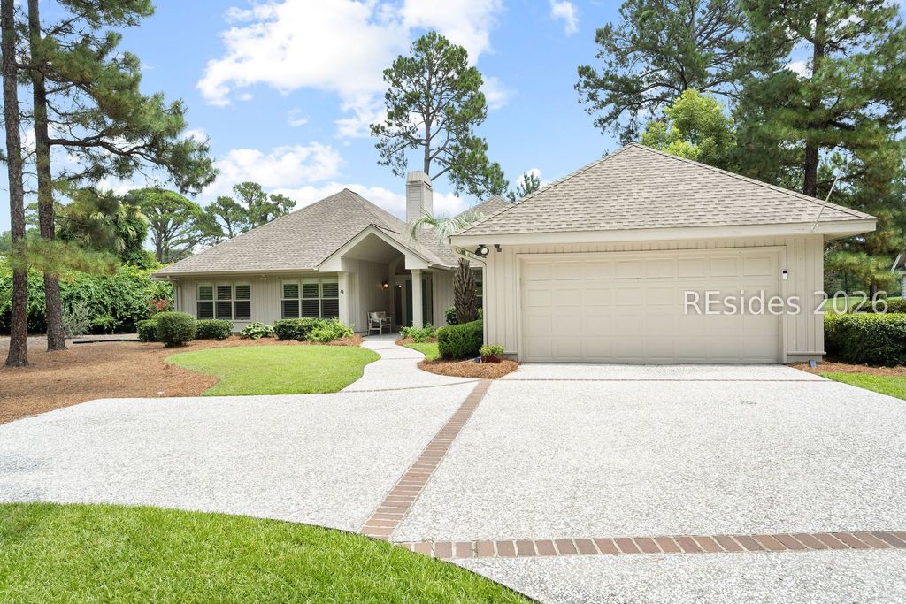 9 Wild Holly Ct, Hilton Head Island, SC 29926