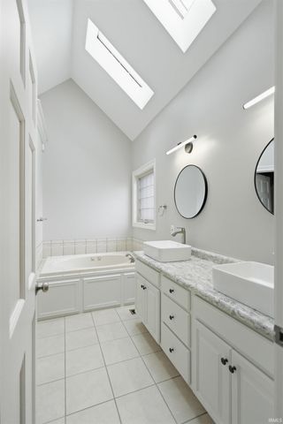 1003 Coral Isle Cove, Fort Wayne, IN 46845
