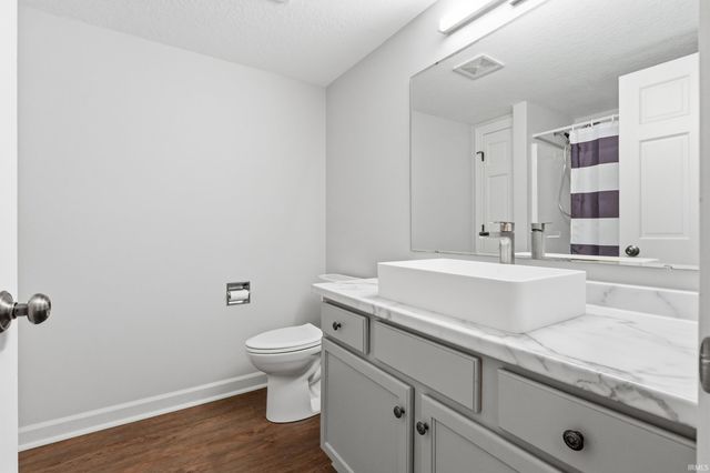 1003 Coral Isle Cove, Fort Wayne, IN 46845