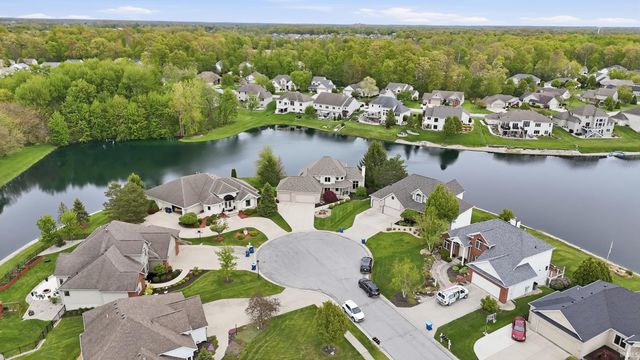 1003 Coral Isle Cove, Fort Wayne, IN 46845