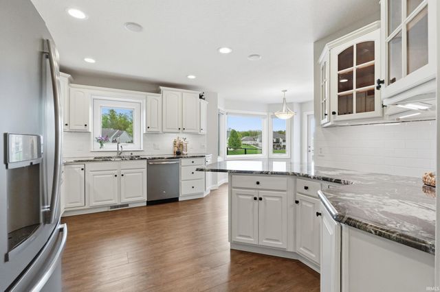 1003 Coral Isle Cove, Fort Wayne, IN 46845