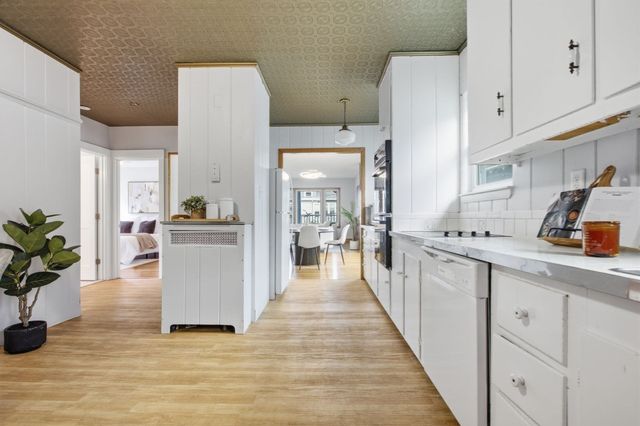 13-15 Carney St 2, Medford, MA 02155