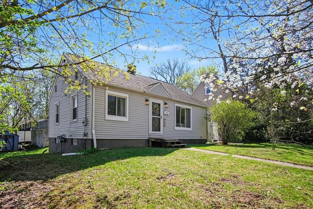 956 College Avenue, Grand Rapids, MI 49503