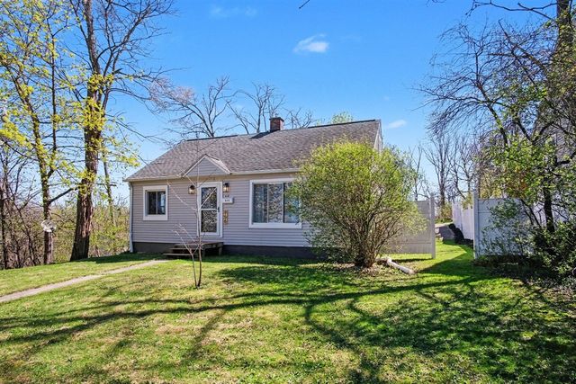 956 College Avenue, Grand Rapids, MI 49503