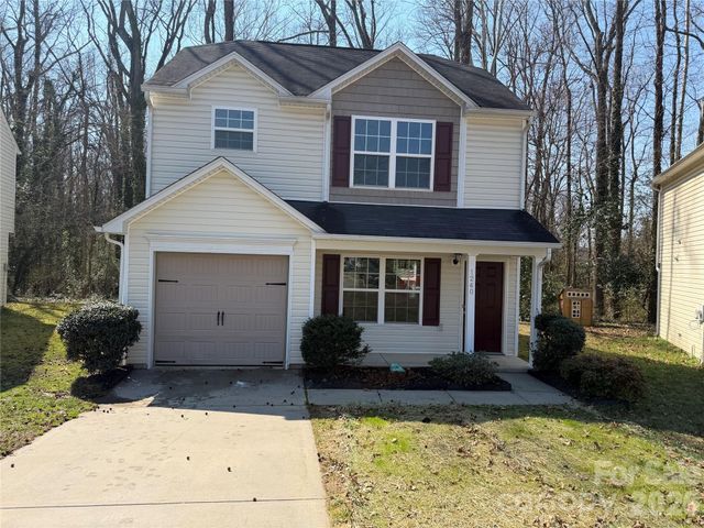 1240 Pinehaven Court, Charlotte, NC 28215