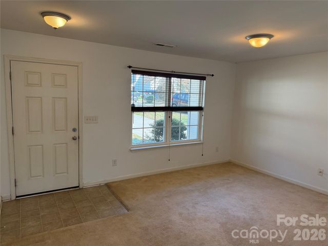 1240 Pinehaven Court, Charlotte, NC 28215