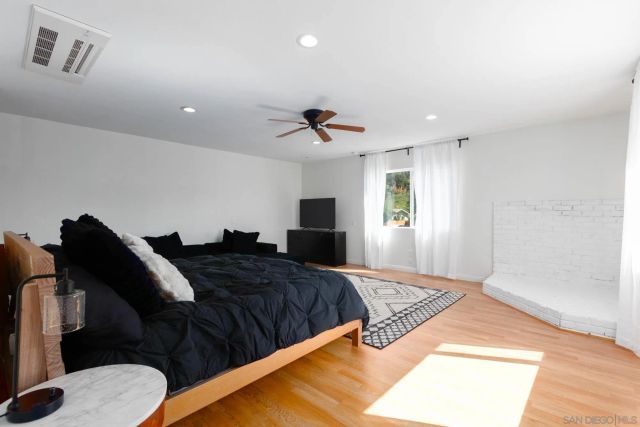 9722 Roe Dr, Santee, CA 92071