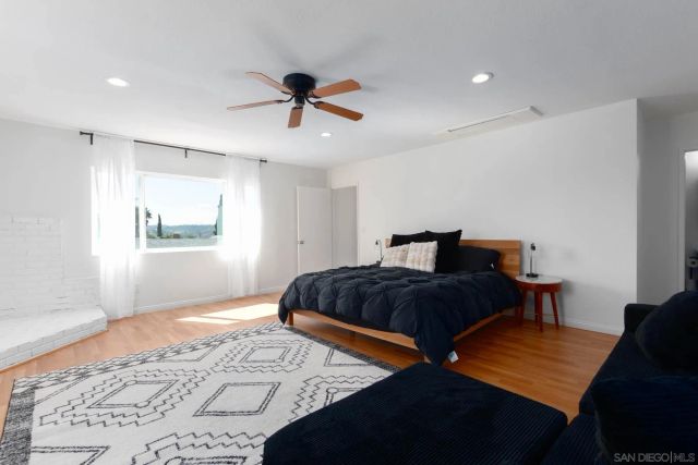 9722 Roe Dr, Santee, CA 92071