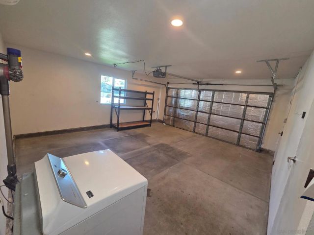 9722 Roe Dr, Santee, CA 92071