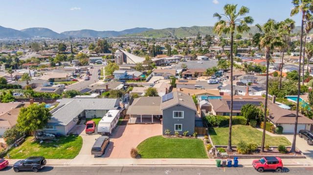 9722 Roe Dr, Santee, CA 92071