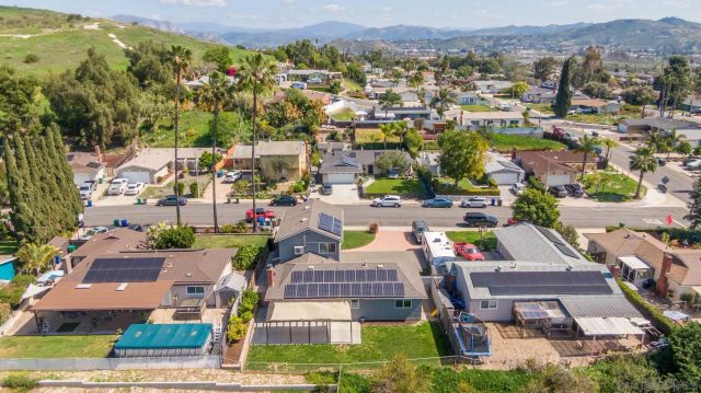 9722 Roe Dr, Santee, CA 92071