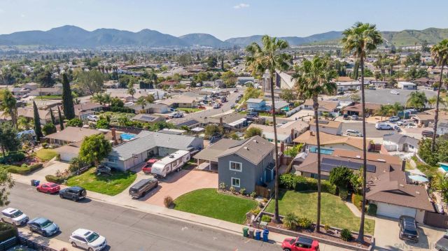 9722 Roe Dr, Santee, CA 92071