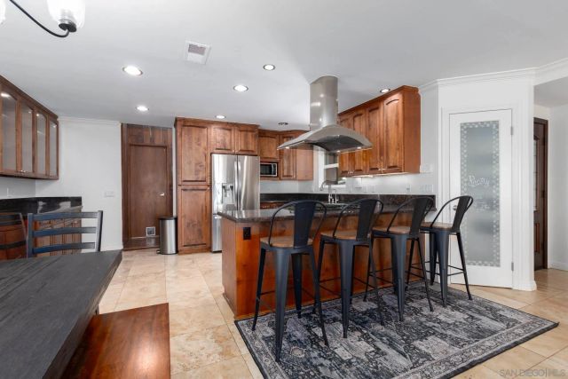 9722 Roe Dr, Santee, CA 92071