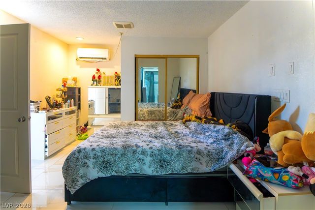 4701 Rip Van Winkle Lane, Las Vegas, NV 89102