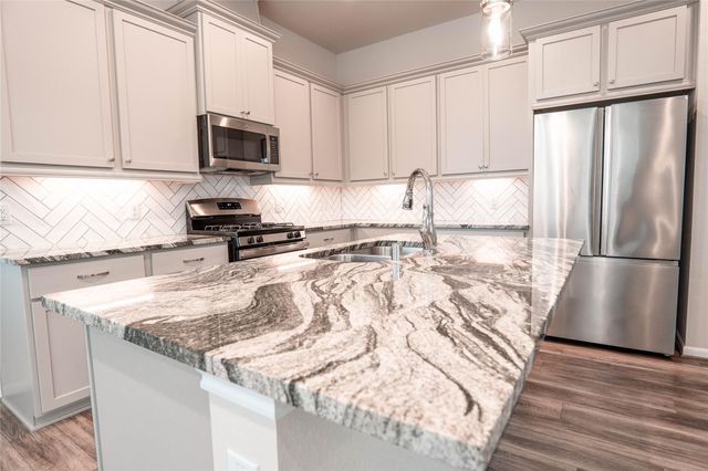 16119 Northern Cardinal Lane, Cypress, TX 77433