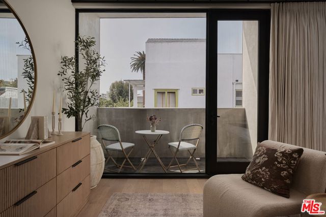 3214 Highland Avenue 4, Santa Monica, CA 90405