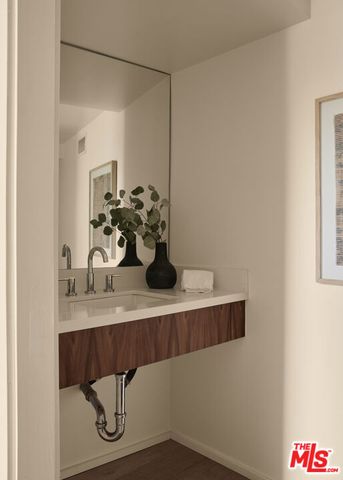 3214 Highland Avenue 4, Santa Monica, CA 90405