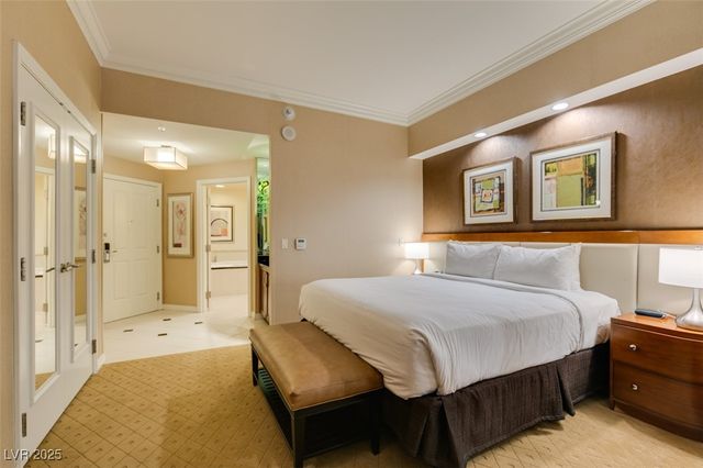 135 East HARMON Avenue 3709, Las Vegas, NV 89109