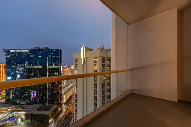 135 East HARMON Avenue 3709, Las Vegas, NV 89109