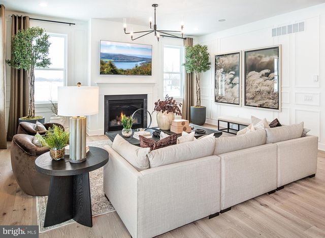 308 GRAYSON CT, Royersford, PA 19468