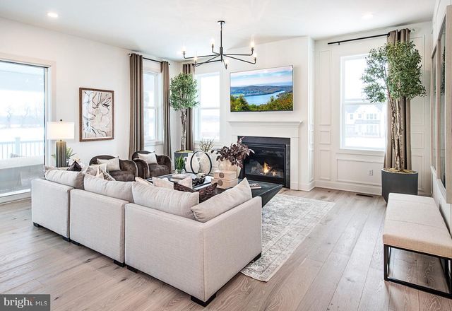 308 GRAYSON CT, Royersford, PA 19468