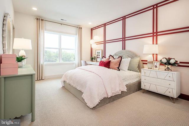 308 GRAYSON CT, Royersford, PA 19468