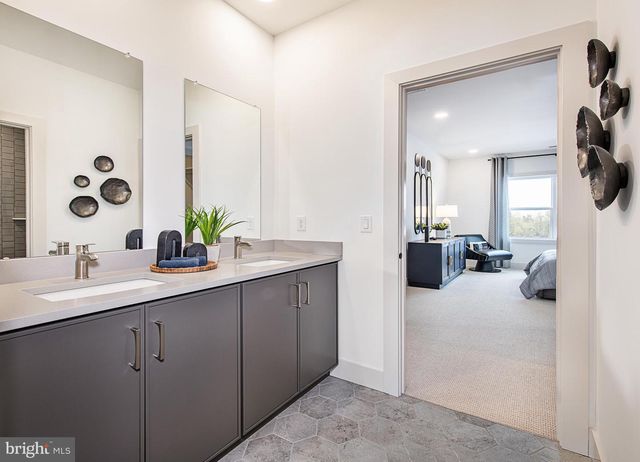 308 GRAYSON CT, Royersford, PA 19468