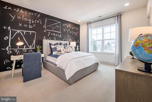 308 GRAYSON CT, Royersford, PA 19468