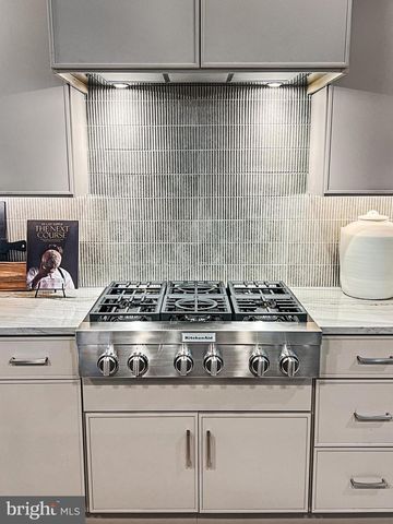 308 GRAYSON CT, Royersford, PA 19468