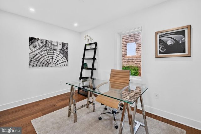 906 WADE AVE, Rockville, MD 20851