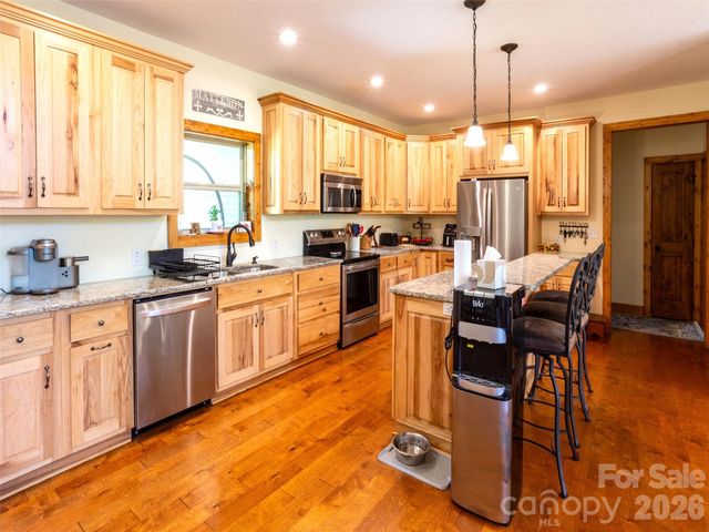86 Crossings Circle, Fairview, NC 28730