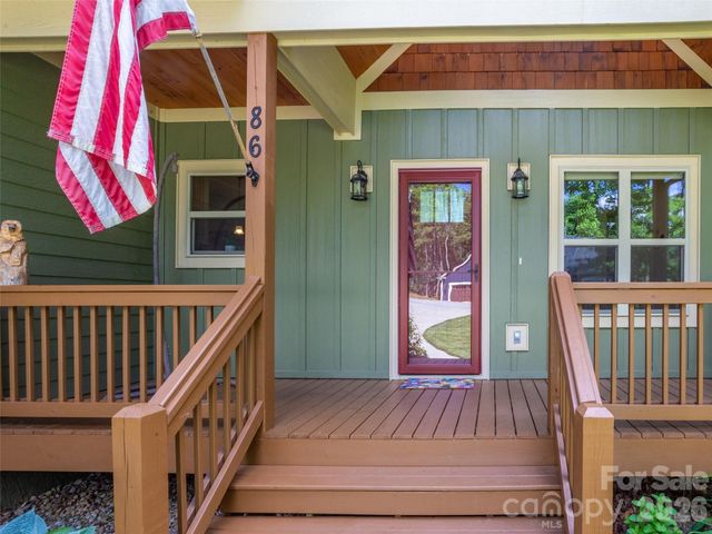 86 Crossings Circle, Fairview, NC 28730