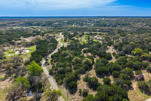 377 Shin Oak Way, Kerrville, TX 78028