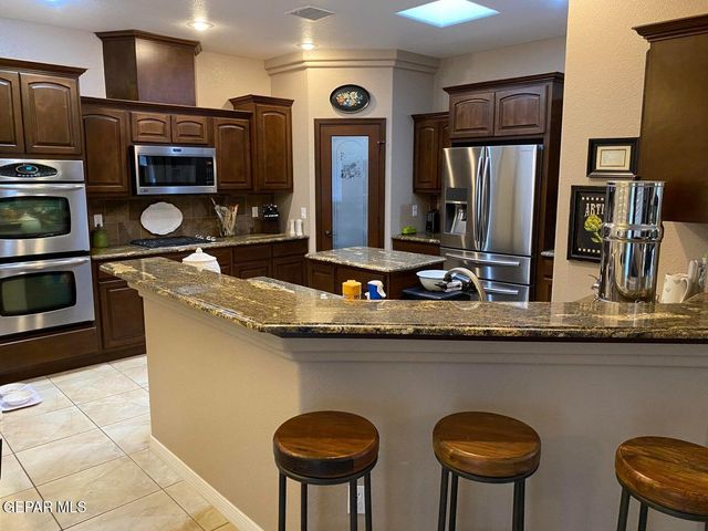 797 MAXEY MARIE Drive, El Paso, TX 79932
