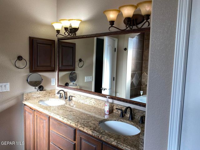 797 MAXEY MARIE Drive, El Paso, TX 79932