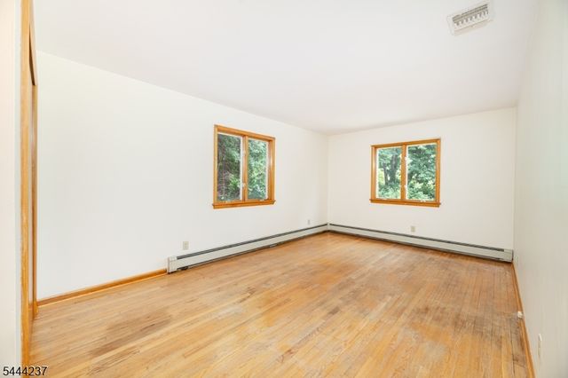 517 County Rd 517, Vernon Twp., NJ 07461