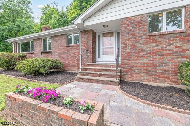517 County Rd 517, Vernon Twp., NJ 07461
