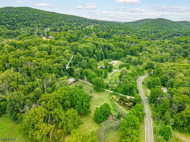 517 County Rd 517, Vernon Twp., NJ 07461